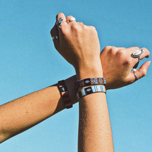 Load image into Gallery viewer, Best hair tie for guys, hair tie for women too, Mexican blanket style