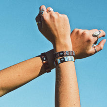 Load image into Gallery viewer, Best hair tie for guys, hair tie for women too, Mexican blanket style